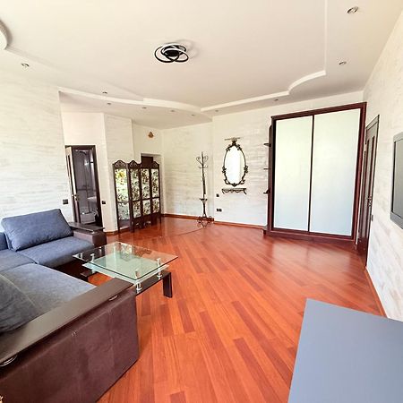 Светлая Квартира Apartment Oldenburg Bagian luar foto